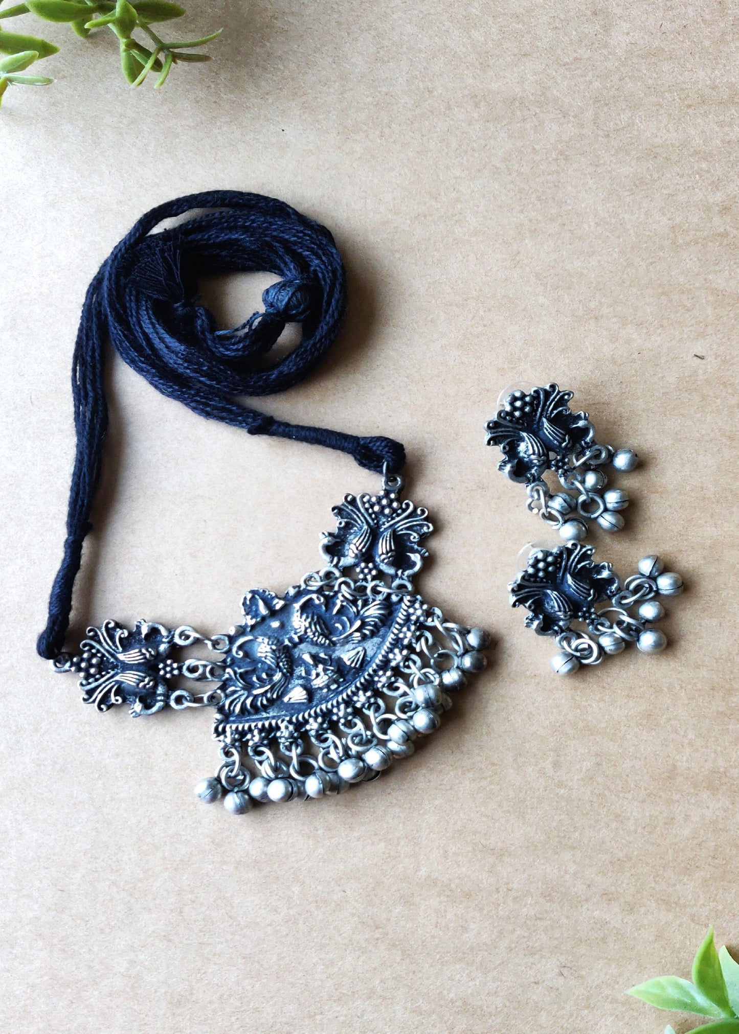 Kala Black Polished Choker Necklace Set