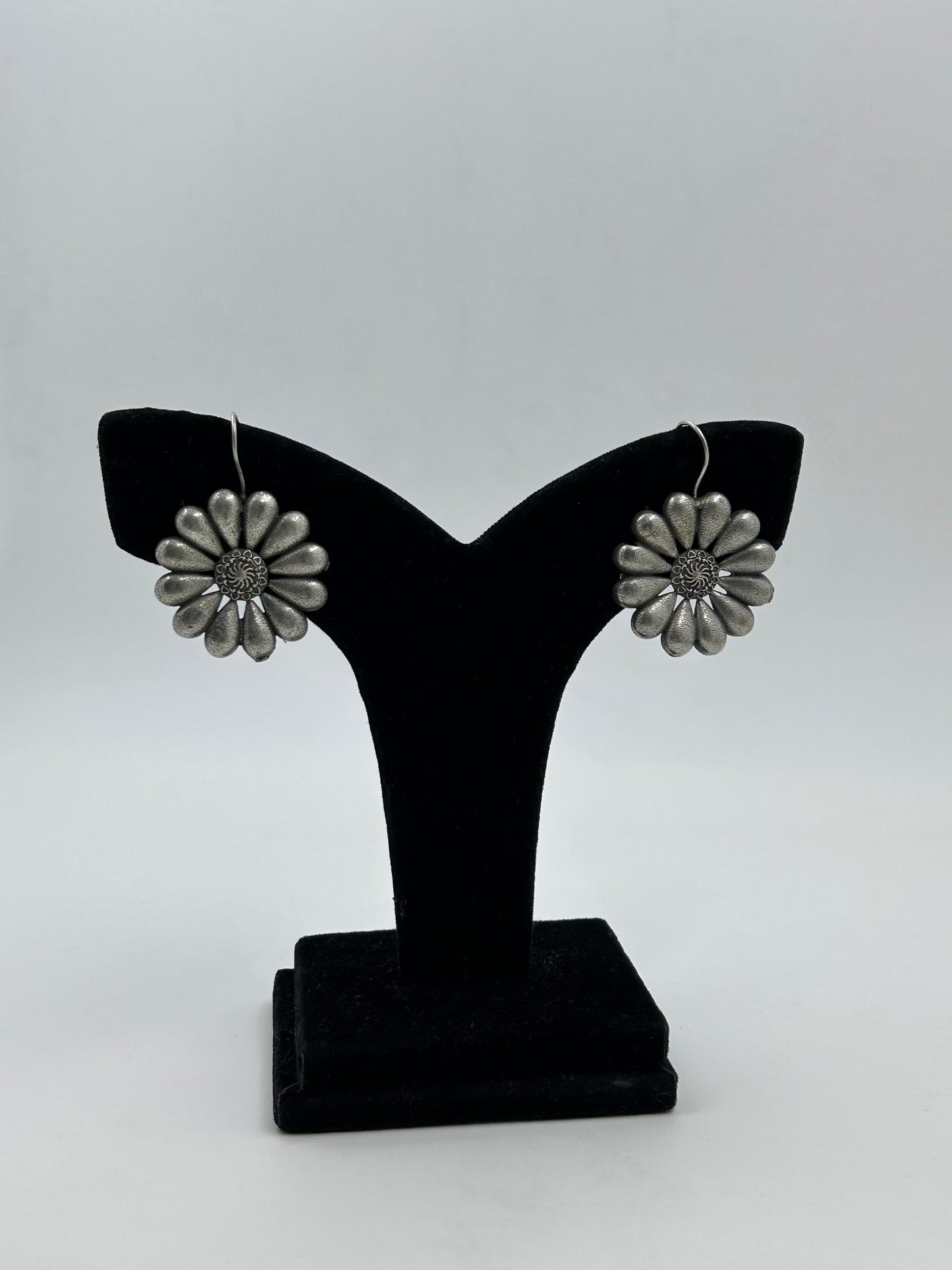 Daisy Silver Buggati Earrings
