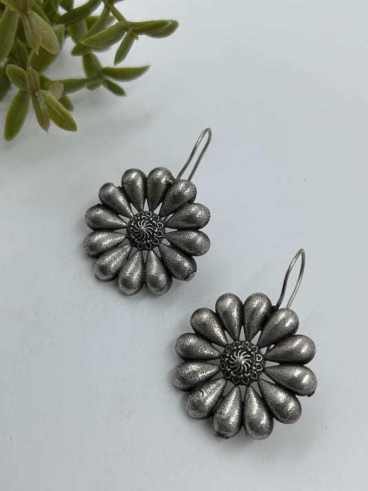 Daisy Silver Buggati Earrings
