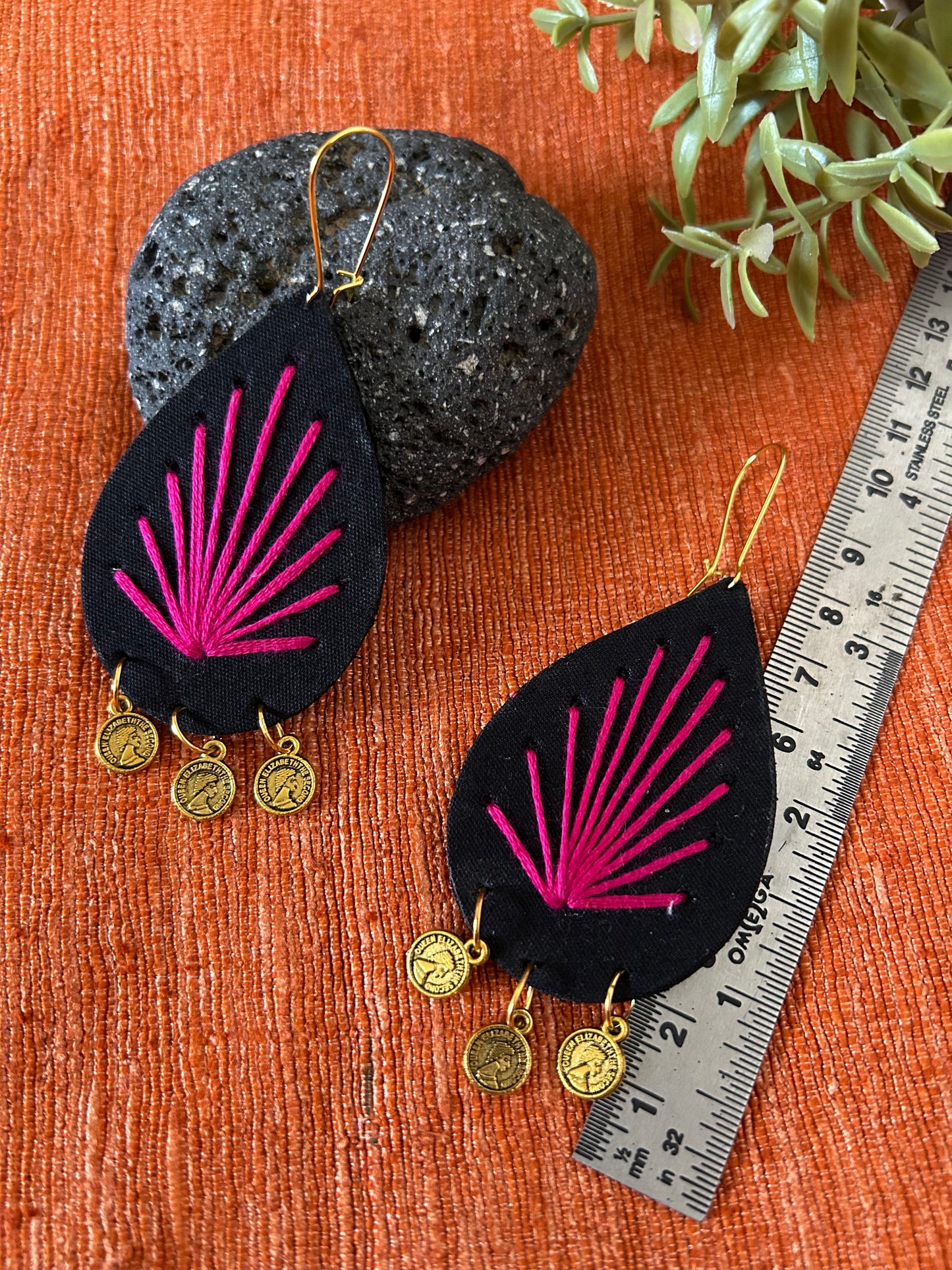 Nirvi Black Fabric Earrings