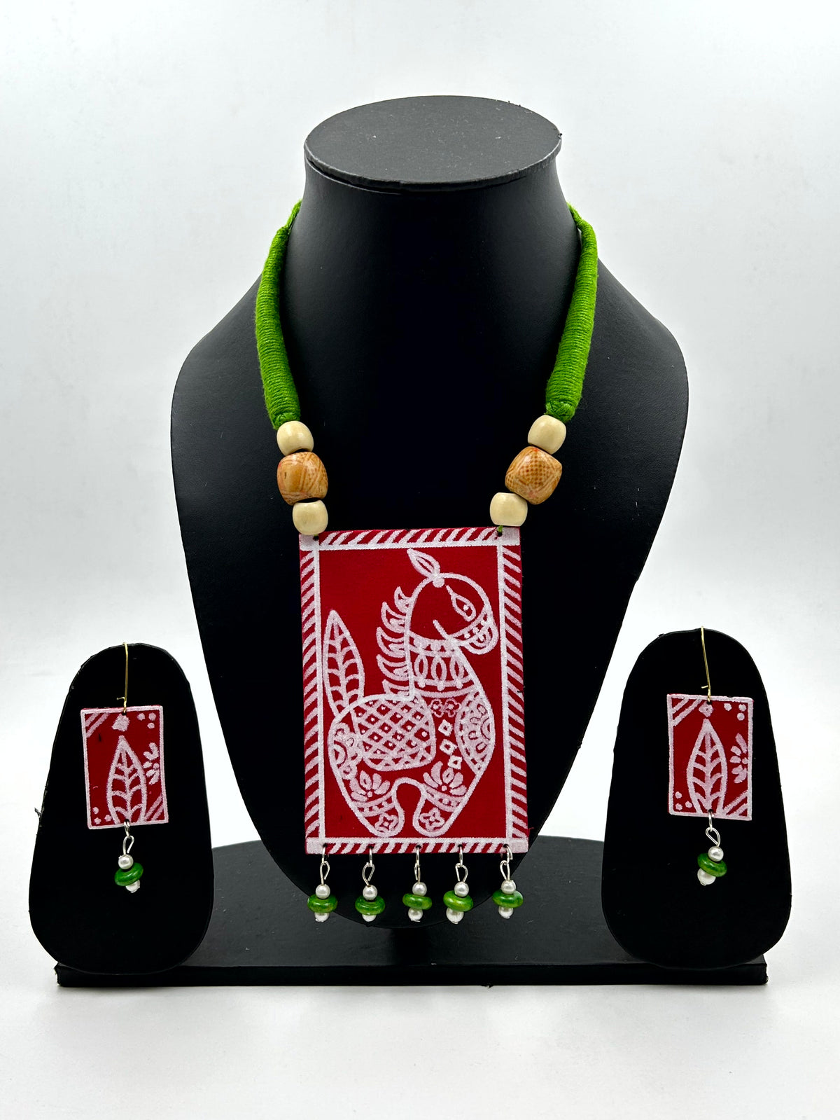Tuli Red Handpainted Fabric Necklace Set