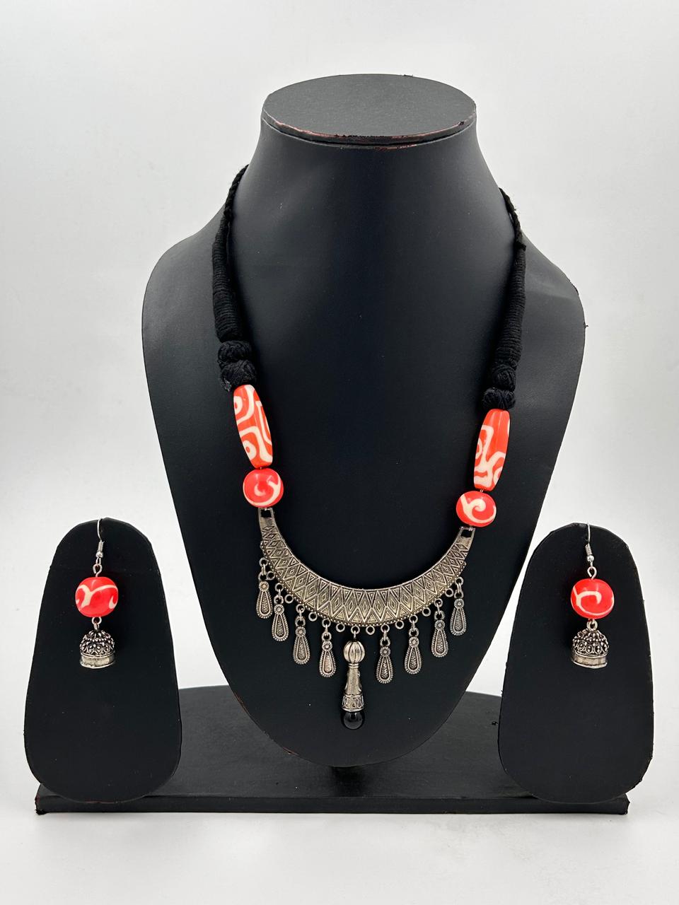 Tribal Touch Orange Hasli Necklace Set